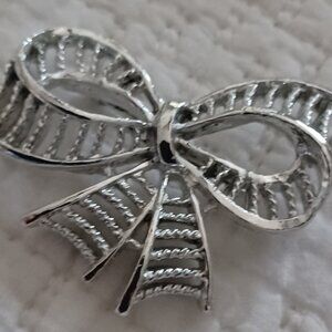Bow Brooch